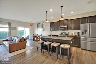 24 Wexford Ct, Morgantown, PA 19543 - Photo 8