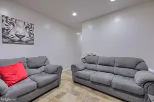 1216 N 10th St, Reading, PA 19604 - Photo 16