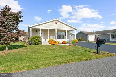 7 Mockingbird Court, Bechtelsville, PA 19505 - Photo 4