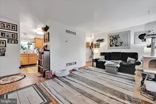 601 W 37th St, Reading, PA 19606 - Photo 2