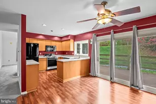 1913 Meadow Ln, Wyomissing, PA 19610 - Photo 10