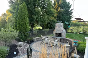 35 Pacific Ave, Sinking Spring, PA 19608 - Photo 6