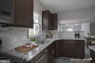 17 Castle Dr, Robesonia, PA 19551 - Photo 8