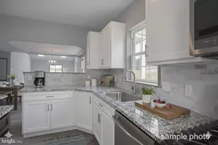 17 Castle Dr, Robesonia, PA 19551 - Photo 10