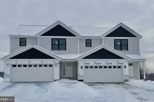 182 Ida Red, Leesport, PA 19533 - Photo 2