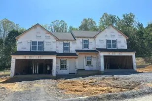 25 Castle Dr, Robesonia, PA 19551 - Photo 2