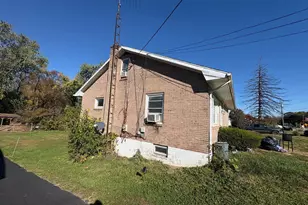 5700 Allentown Pike, Reading, PA 19605 - Photo 2