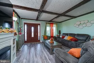 212 Arlington St, Reading, PA 19611 - Photo 6