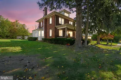 437 Jefferson Street, Reading, PA 19605 - Photo 2