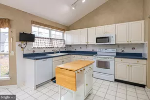 193 Hawthorne Ct, Wyomissing, PA 19610 - Photo 14