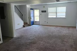 327A Parkview Rd, Reading, PA 19606 - Photo 2