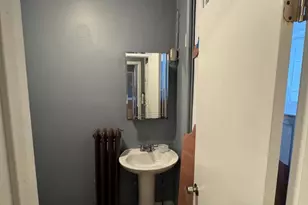 1111 Green St, Reading, PA 19604 - Photo 8