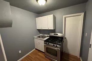 1111 Green St, Reading, PA 19604 - Photo 1