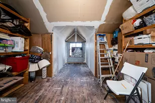 243 Pear St, Reading, PA 19601 - Photo 34