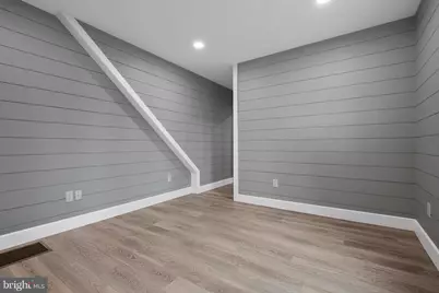 211 W Broad, Shillington, PA 19607 - Photo 6