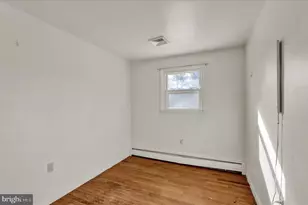 72 Mountain Blvd, Wernersville, PA 19565 - Photo 16