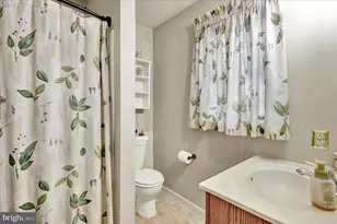 4910 Dunham Dr, Reading, PA 19606 - Photo 24