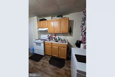 610 N 9th Street, Reading, PA 19604 - Photo 6