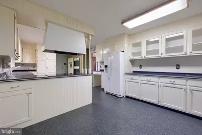 161 Crest Drive, Boyertown, PA 19512 - Photo 8