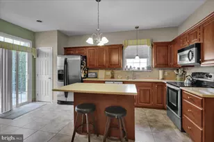 204 Springmont Dr, Reading, PA 19610 - Photo 10