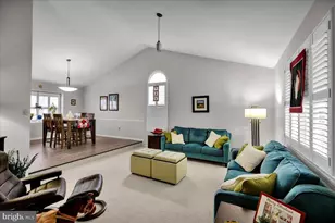 1102 Pepper Ridge Dr, Reading, PA 19606 - Photo 4