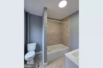 614 S 10th Street, Reading, PA 19602 - Photo 6