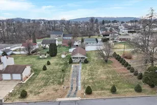 1428 Meade St, Reading, PA 19607 - Photo 4