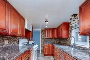 1108 Liberty Ave, Reading, PA 19607 - Photo 4