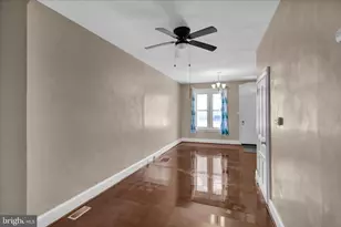324 N 12th St, Reading, PA 19604 - Photo 6