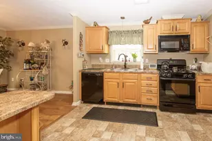 66 Random Rd, Douglassville, PA 19518 - Photo 10