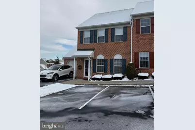 27 Charlemont Court, Reading, PA 19607 - Photo 1
