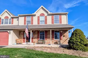 110 Letort Ln, Douglassville, PA 19518 - Photo 2