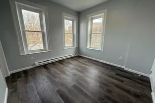 1156 Franklin St, Reading, PA 19602 - Photo 2