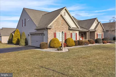 195 Sweet Birch Lane, Womelsdorf, PA 19567 - Photo 2