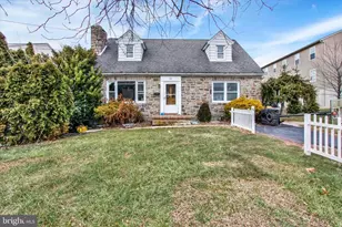 11 Monroe St, Reading, PA 19605 - Photo 1