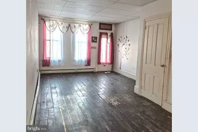 1262 Buttonwood Street, Reading, PA 19604 - Photo 4