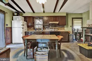 38 W Penn St, Lenhartsville, PA 19534 - Photo 8