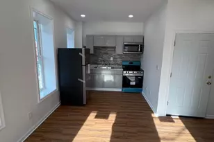 547 N 8th St, Reading, PA 19601 - Photo 1