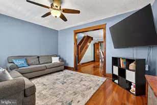 430 Fairview St, Reading, PA 19605 - Photo 4