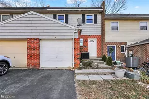 1118 Fox Run, Reading, PA 19606 - Photo 2
