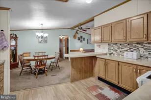 703 1st St Ext, Hamburg, PA 19526 - Photo 14