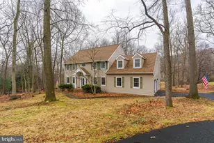 16 Wild Forest Dr, Wernersville, PA 19565 - Photo 2
