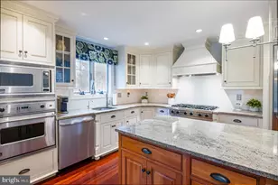 140 Meadow View Dr, Reading, PA 19605 - Photo 10