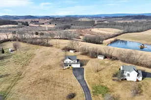 251 S Garfield Rd, Bernville, PA 19506 - Photo 4