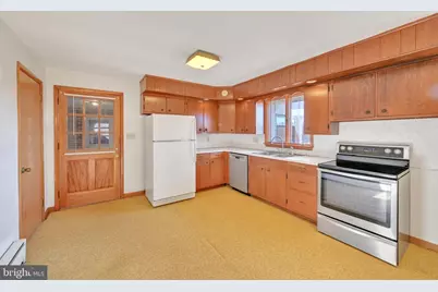 3137 E Galen Hall Road, Reinholds, PA 17569 - Photo 10