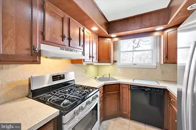 318 Fairview Road, Reading, PA 19606 - Photo 16