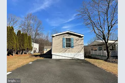 315 Ashford Lane, Hereford, PA 18056 - Photo 2