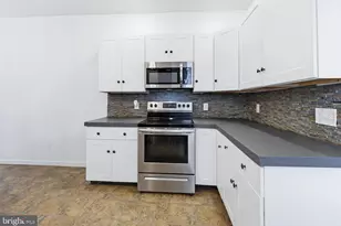 244 E High St, Womelsdorf, PA 19567 - Photo 12