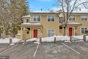 40 Tanglewood Dr, Reading, PA 19607 - Photo 2