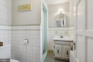 40 W 2nd St, Boyertown, PA 19512 - Photo 24